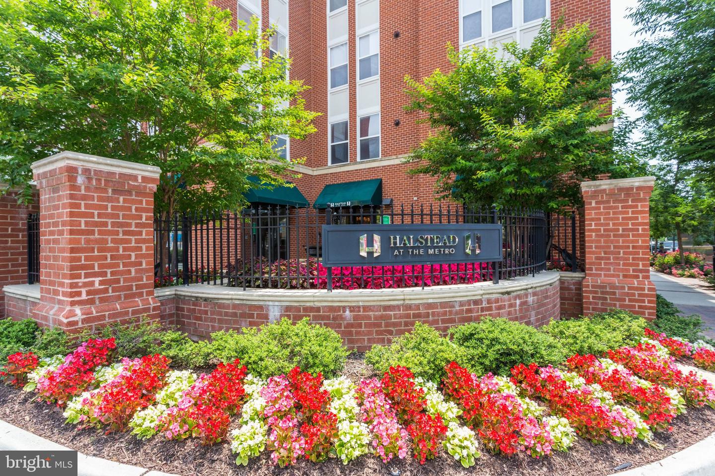 2655 Prosperity Avenue #201