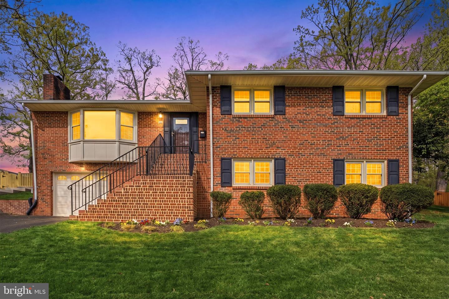 5908 Bush Hill Drive, Alexandria