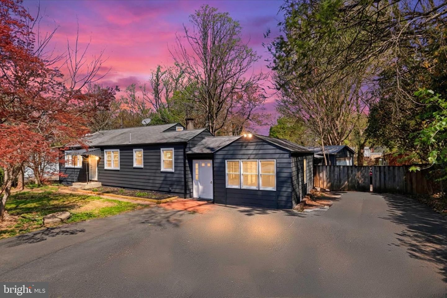 9704 Blake Lane