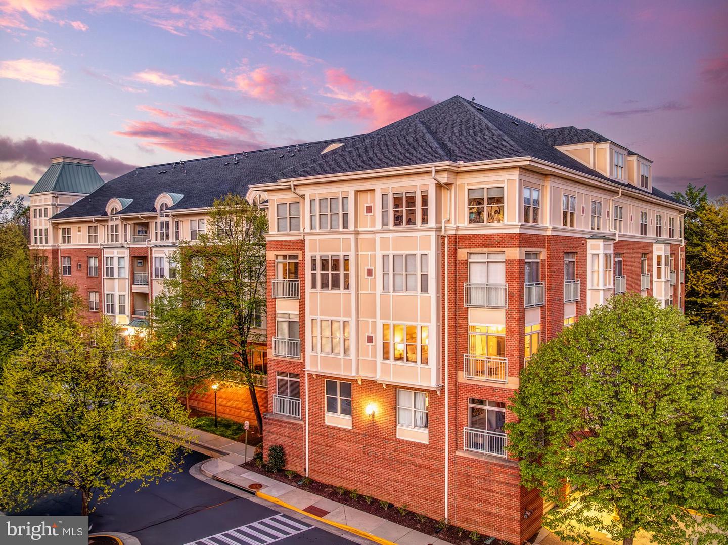 1851 Stratford Park Place #212, Reston
