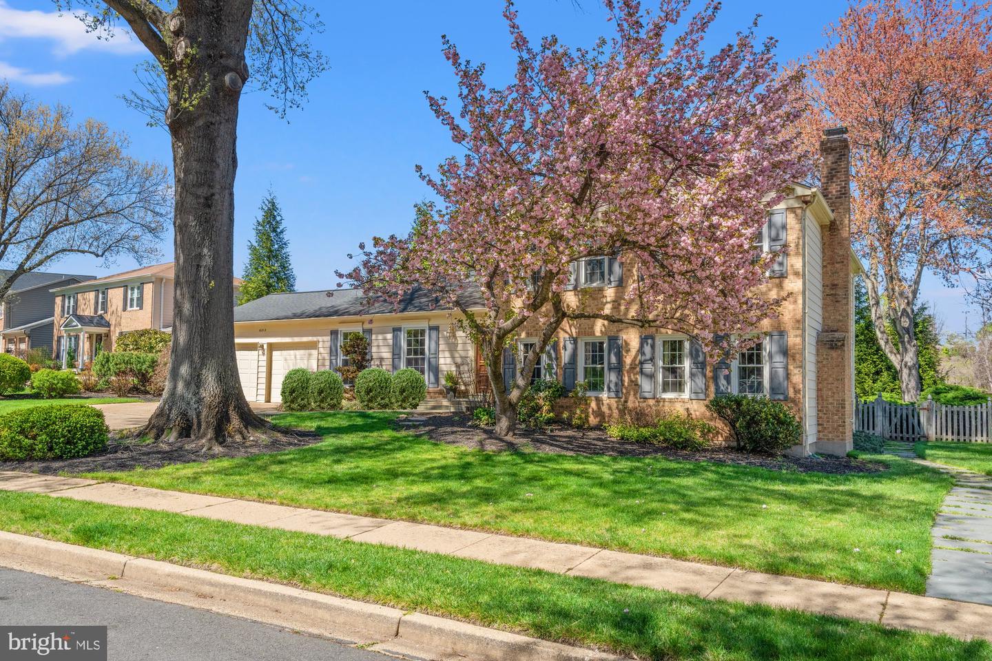 6212 Nethercombe Court, Mclean