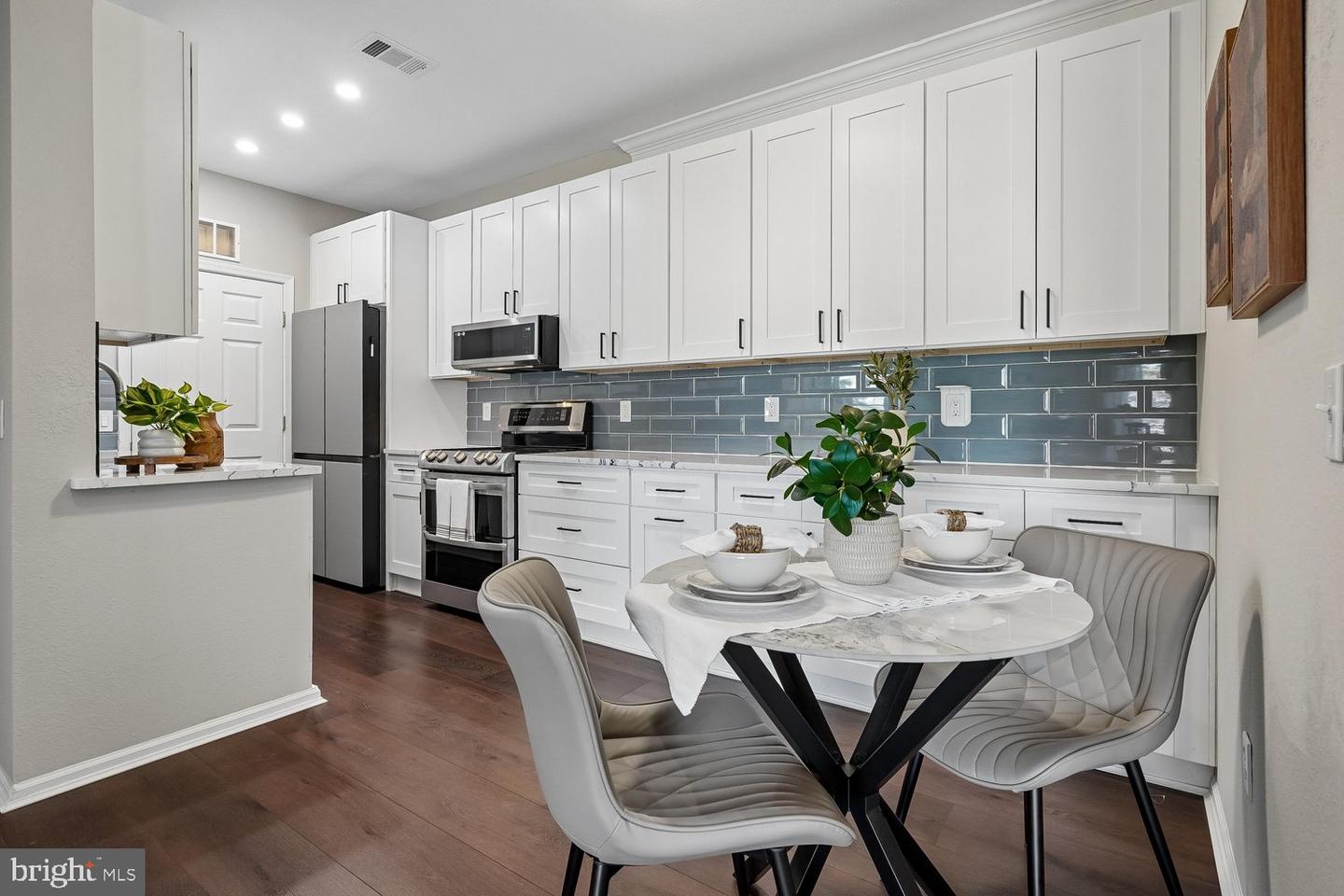 1521 Spring Gate Drive #10211, Mclean