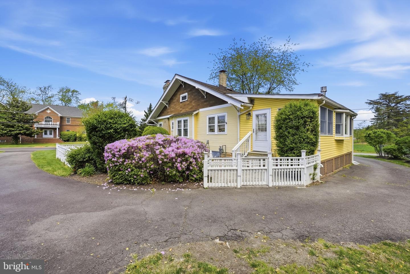 7601 Idylwood Road, Falls Church