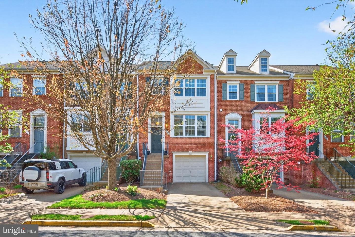 12017 Edgemere Circle, Reston