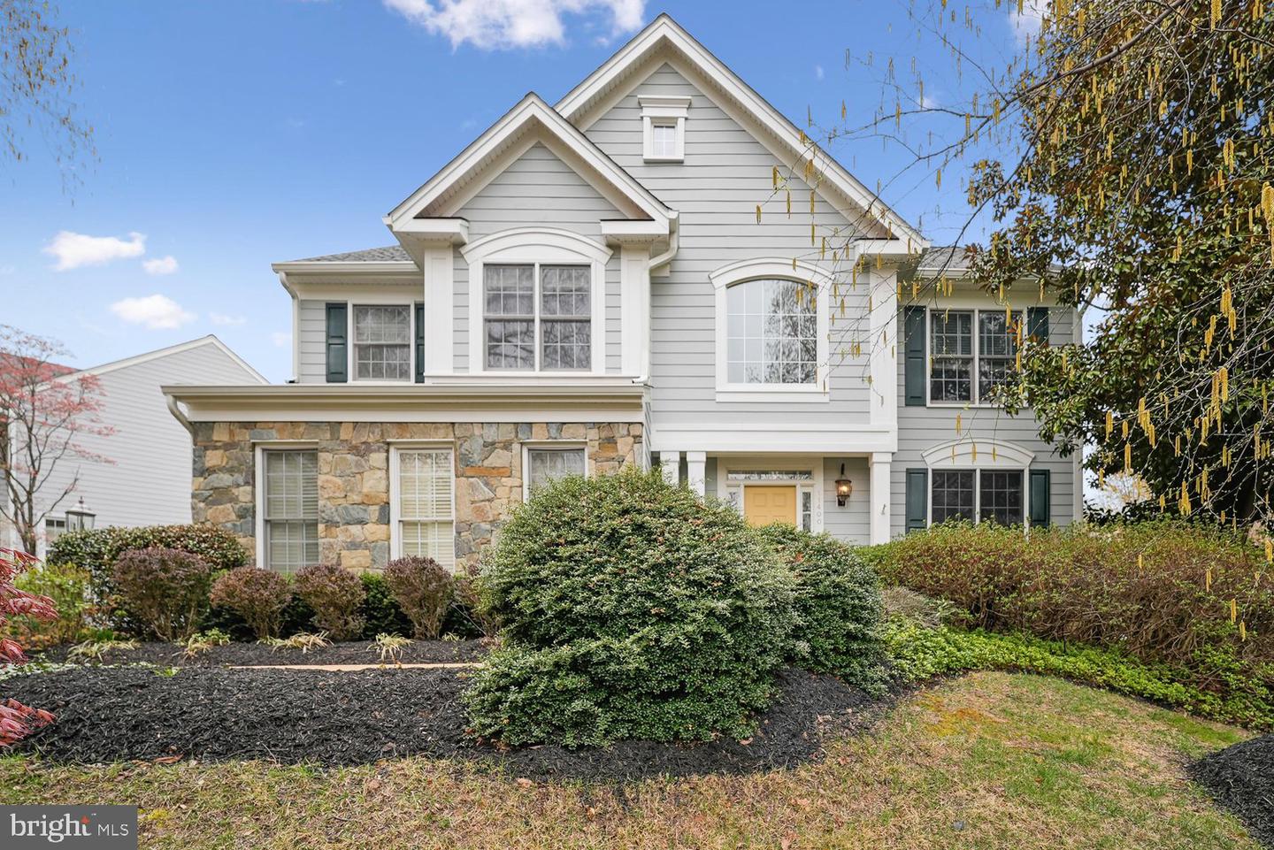 11400 Night Star Way