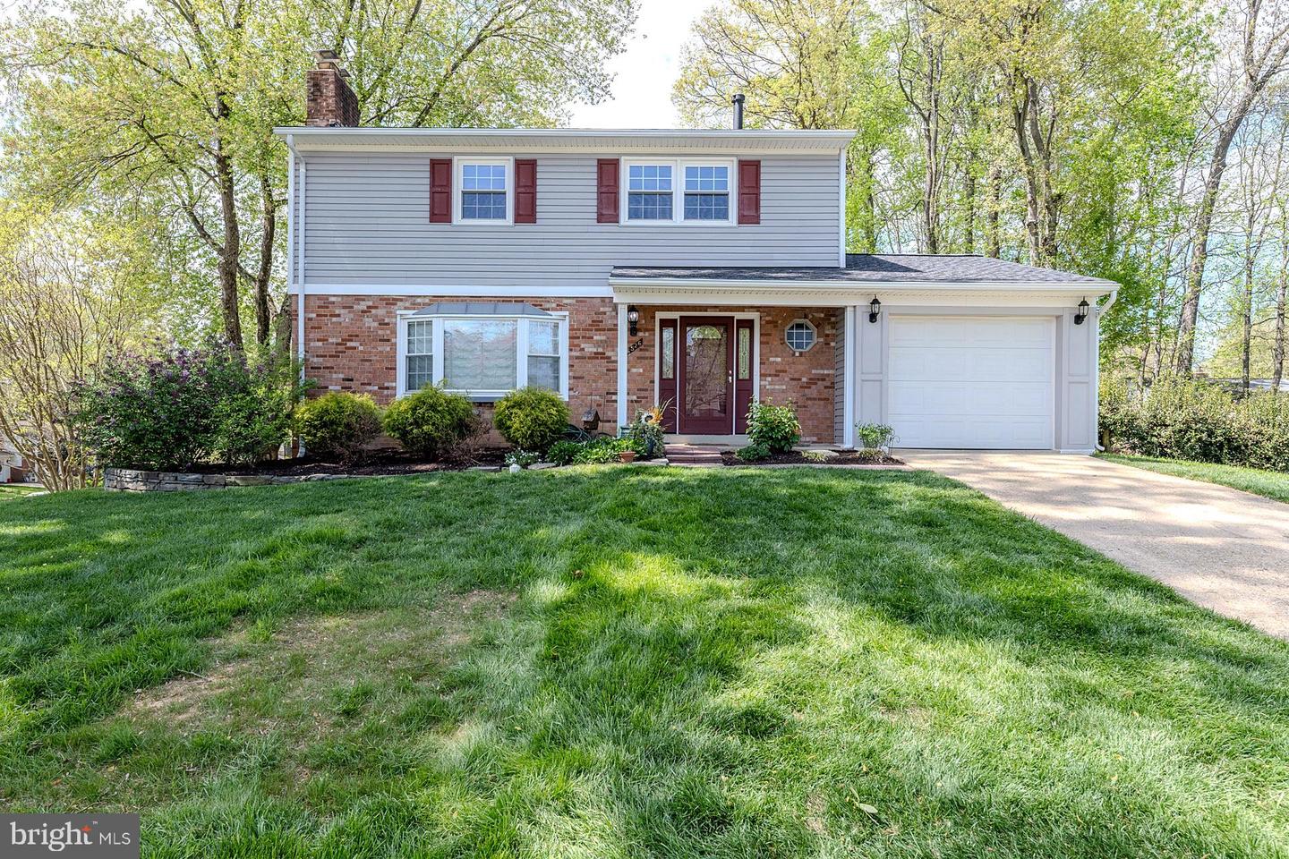 6526 Greenview Lane, Springfield