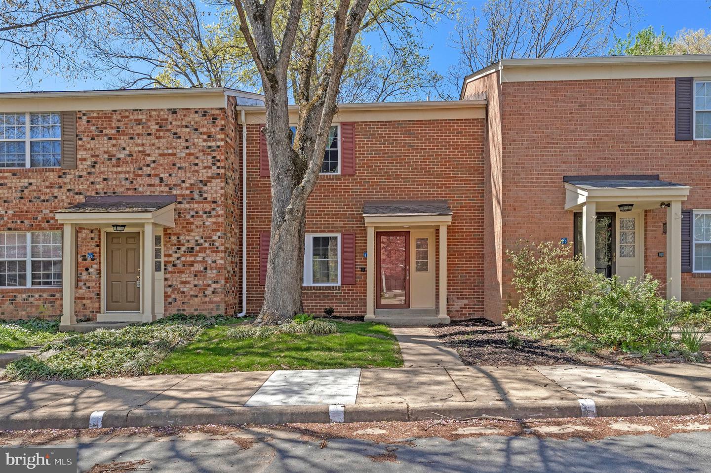 2254 Gunsmith Square, Reston