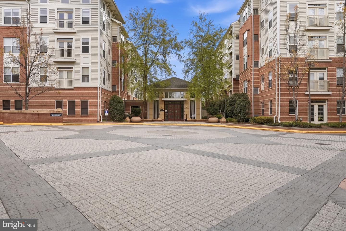 9490 Virginia Center Boulevard #230, Vienna