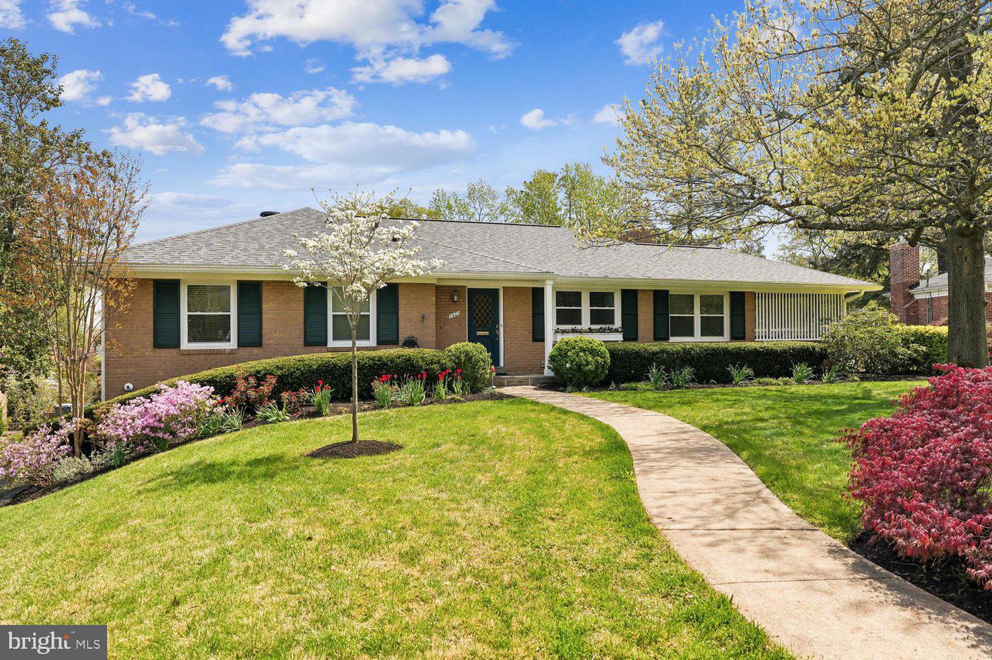 7407 Gatewood Court, Alexandria