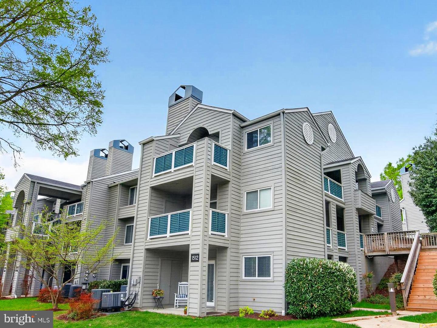 1512 Summerchase Court, Reston