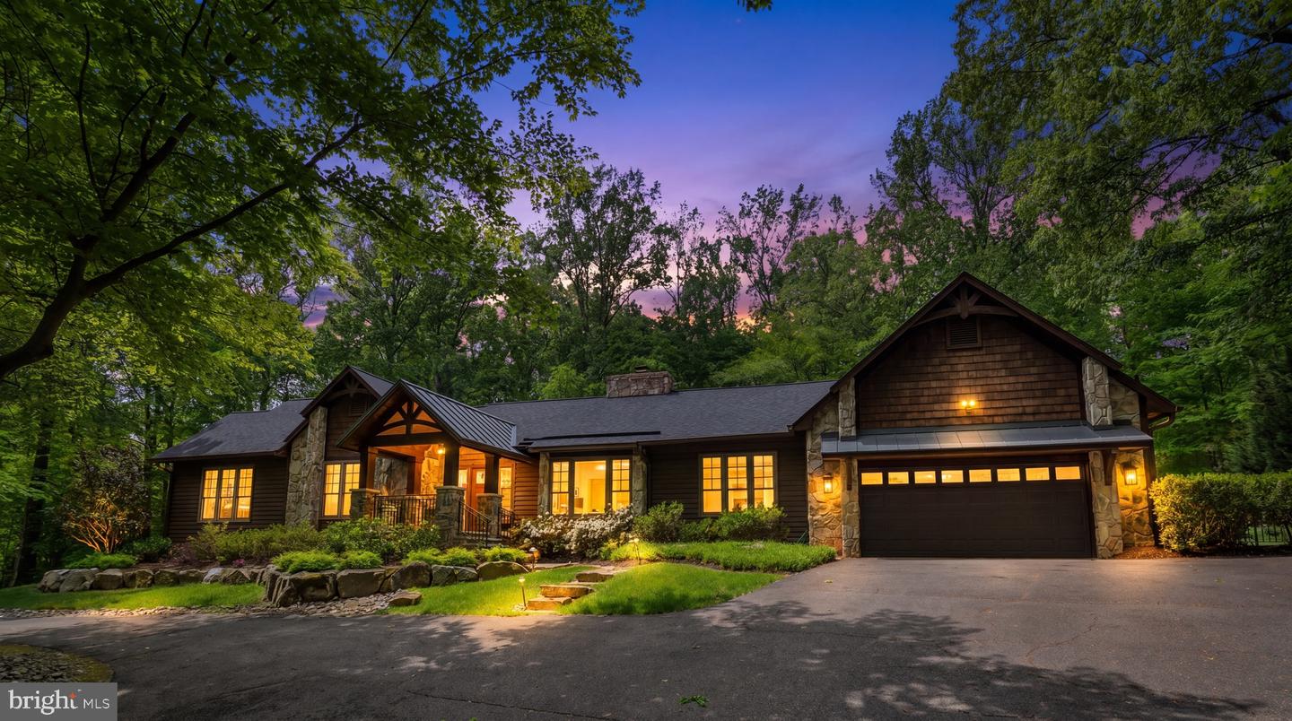 9920 Jaydee Boulevard, Fairfax Station