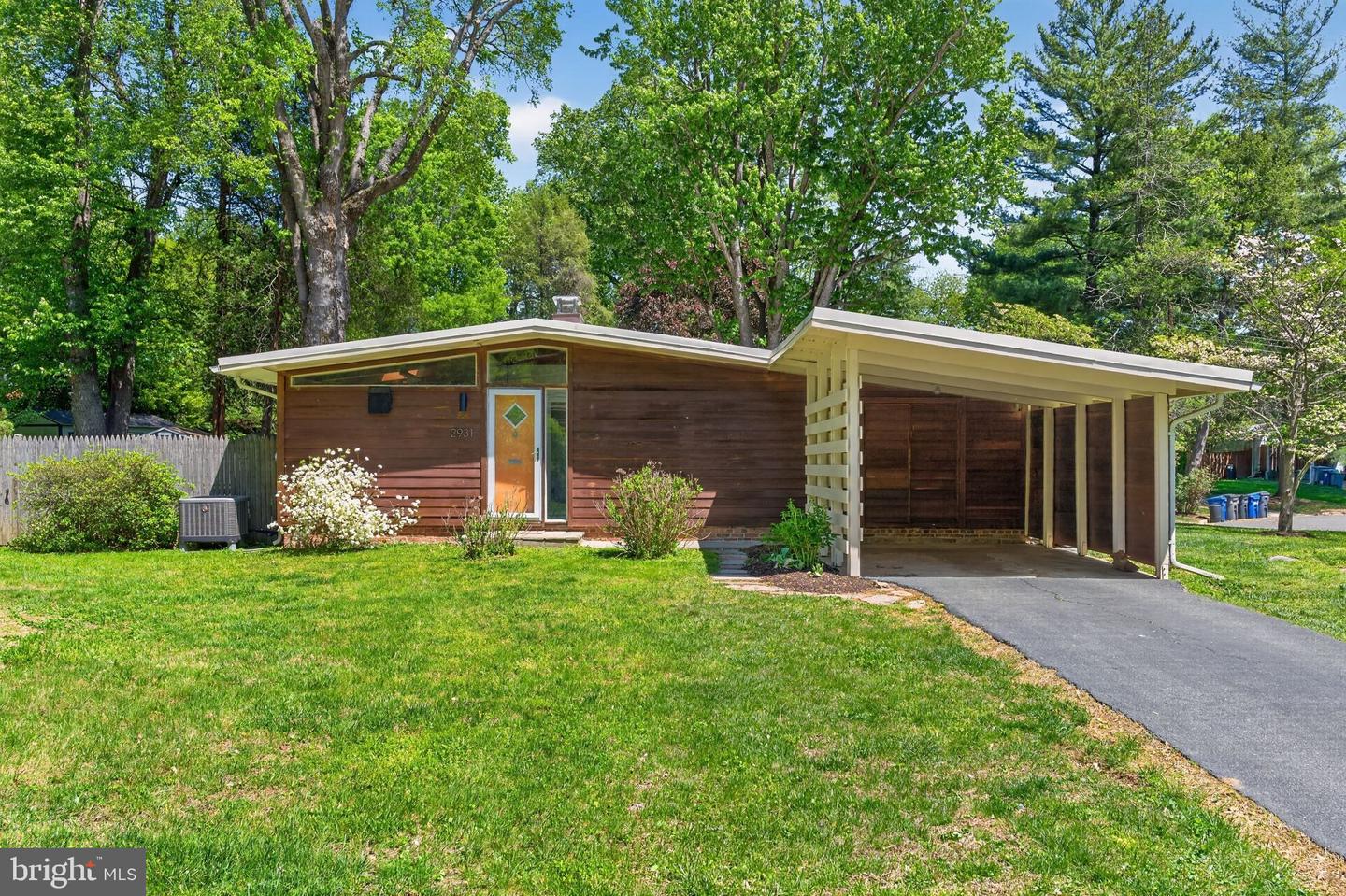 2931 Pine Spring Road, Falls Church