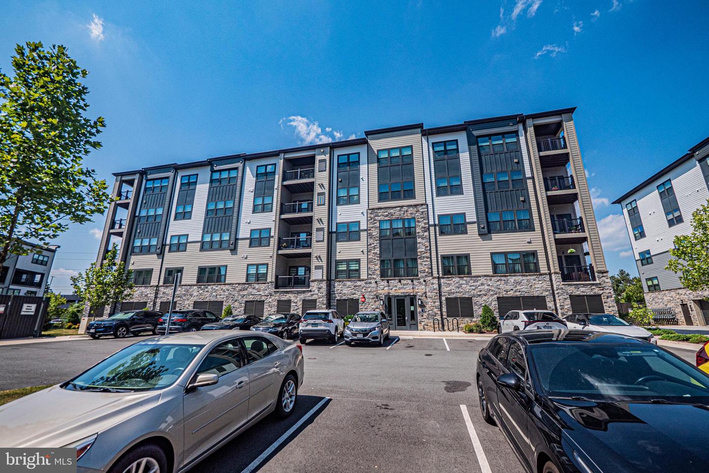 12880 Mosaic Park Way #1-Q