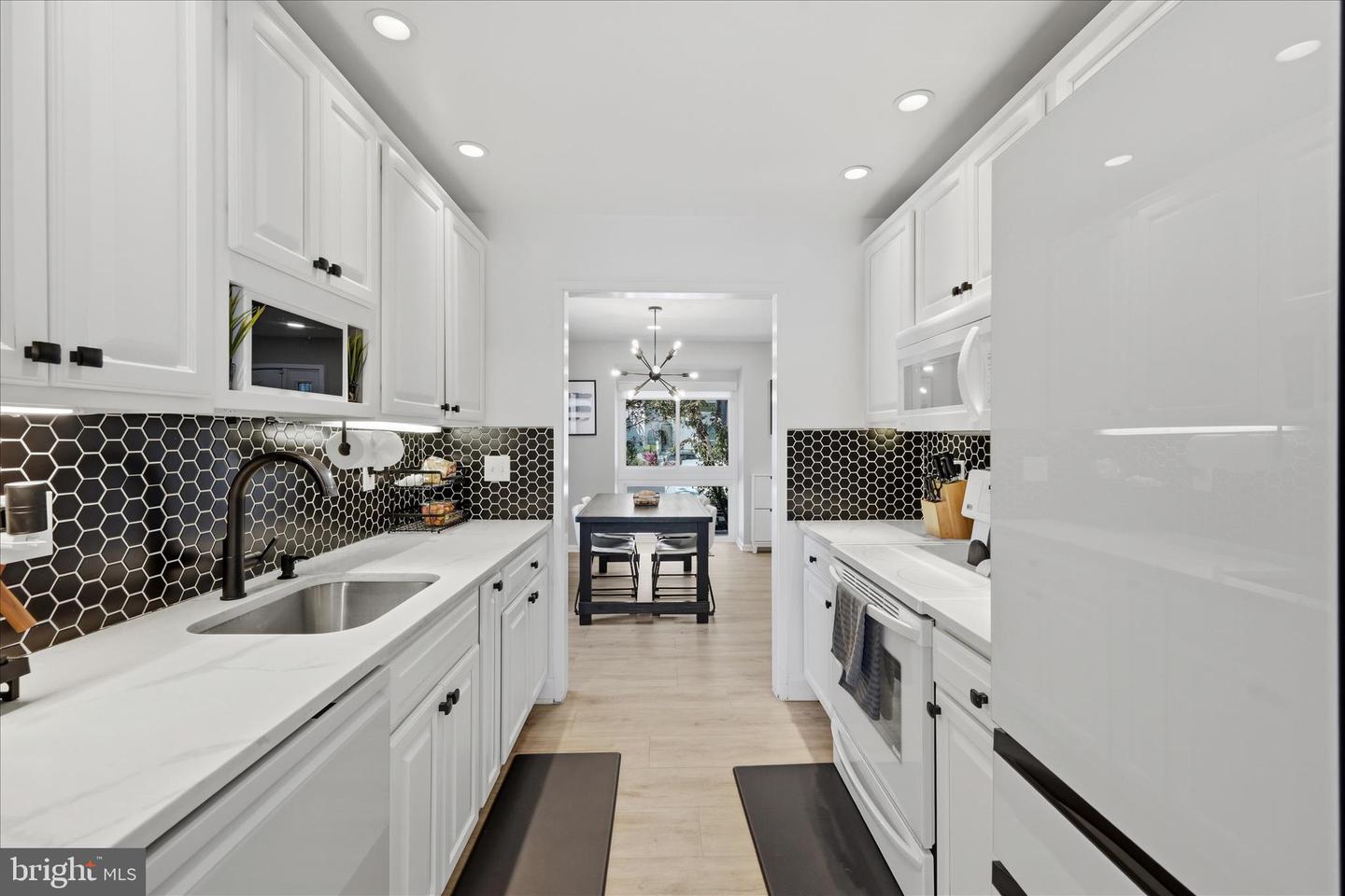9806 Sweet Mint Drive, Vienna