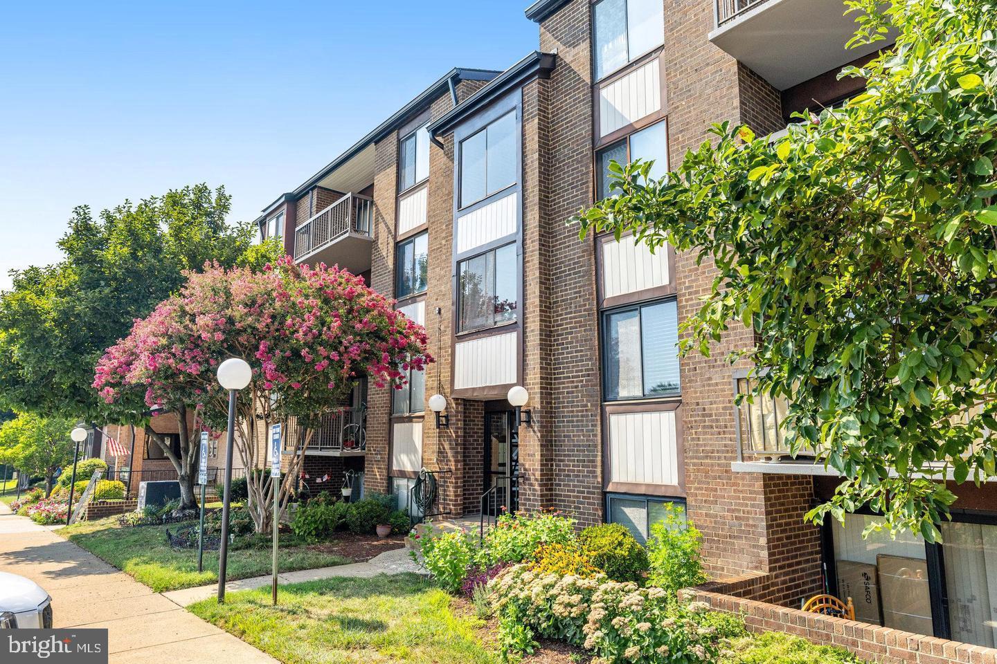 9720 Kingsbridge Drive #201, Fairfax