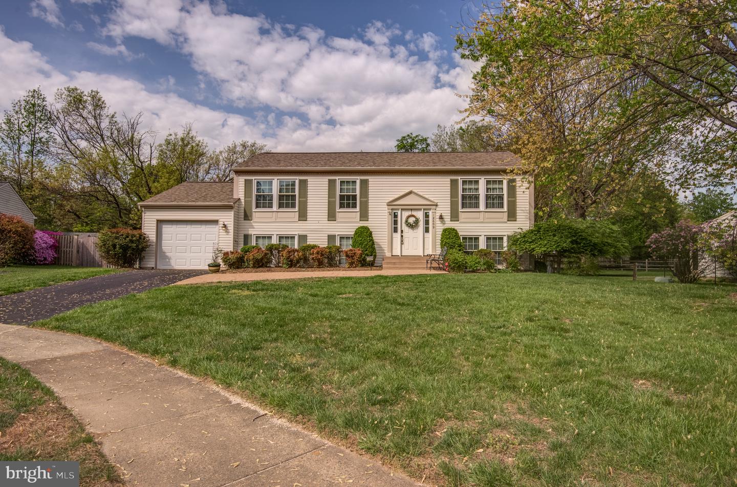 12609 Etruscan Drive, Herndon
