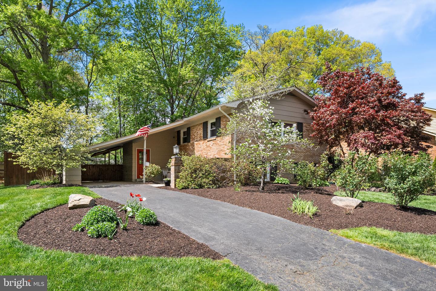 8408 Brewster Drive, Alexandria