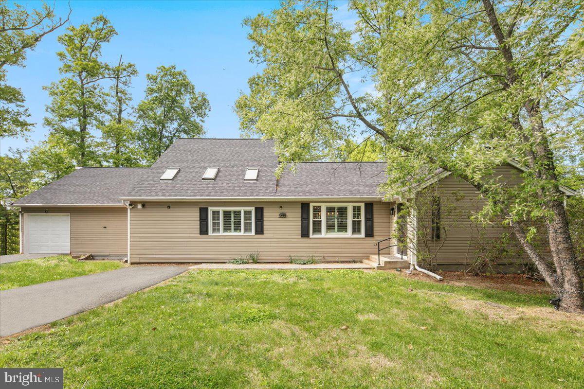3700 Woodley Drive, Alexandria