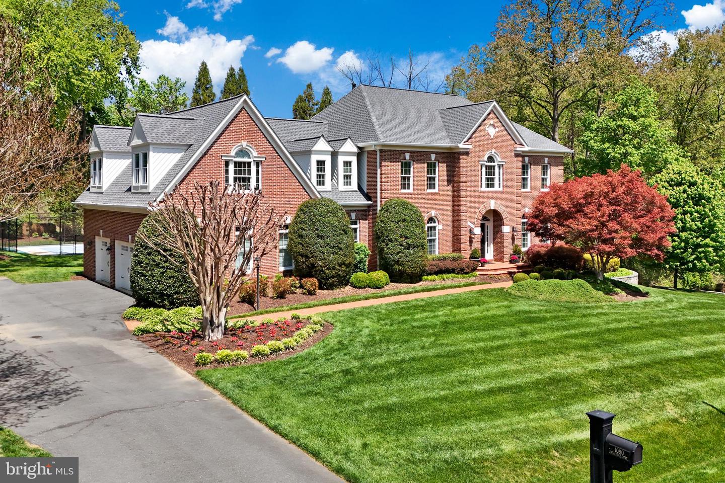 1090 Mill Field Court, Great Falls