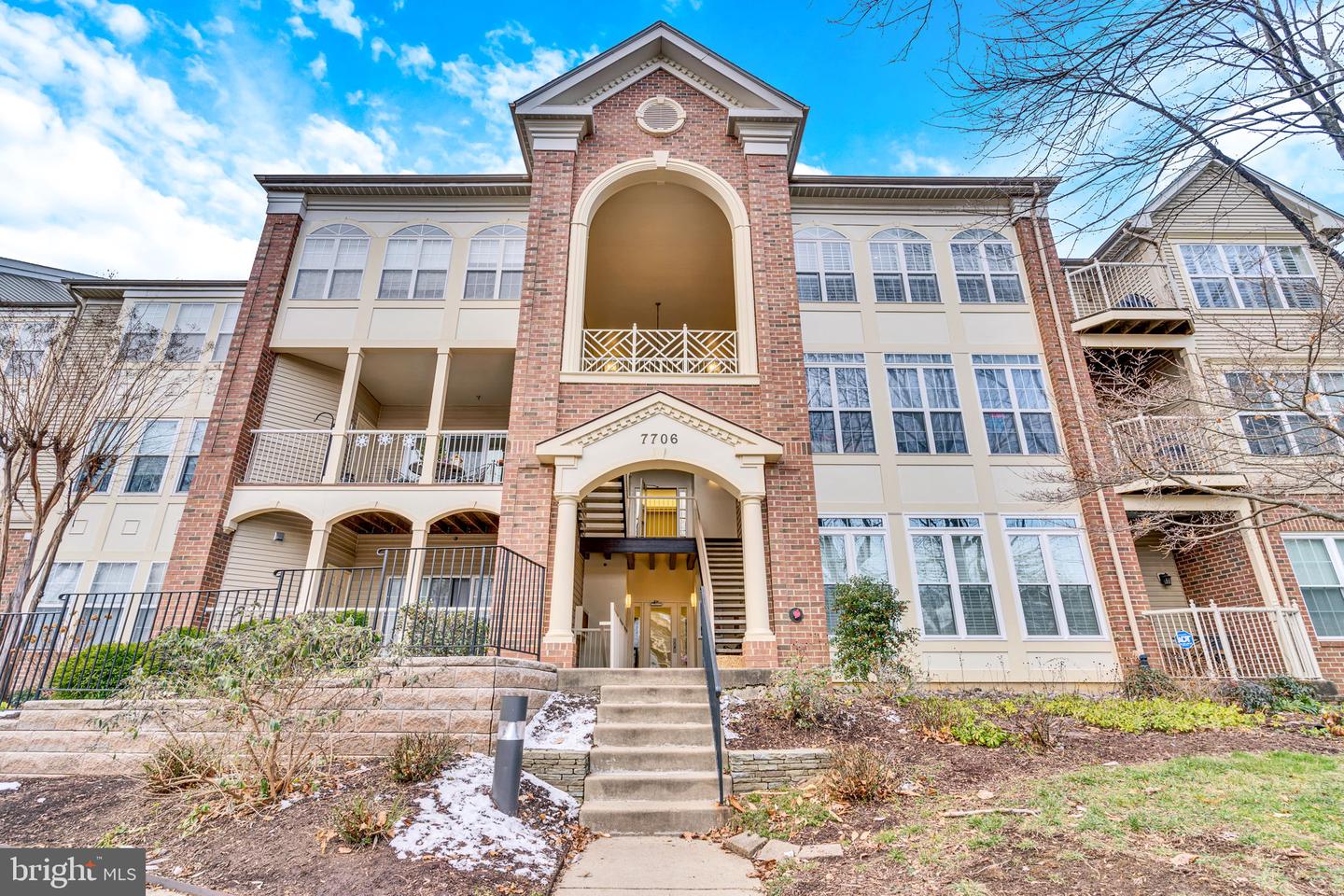 7706 Haynes Point Way #8f, Alexandria