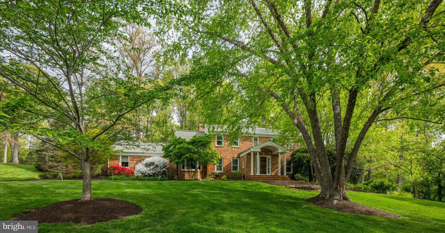 7908 Foxhound Road, Mclean