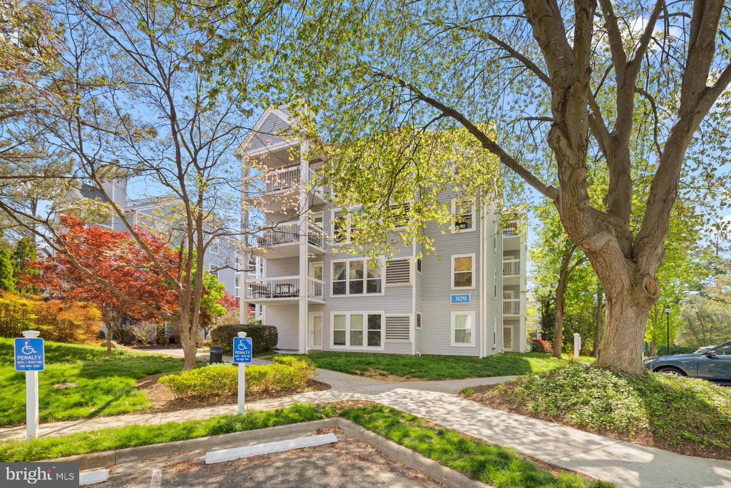 3179 Summit Square Drive #2-C4, Oakton