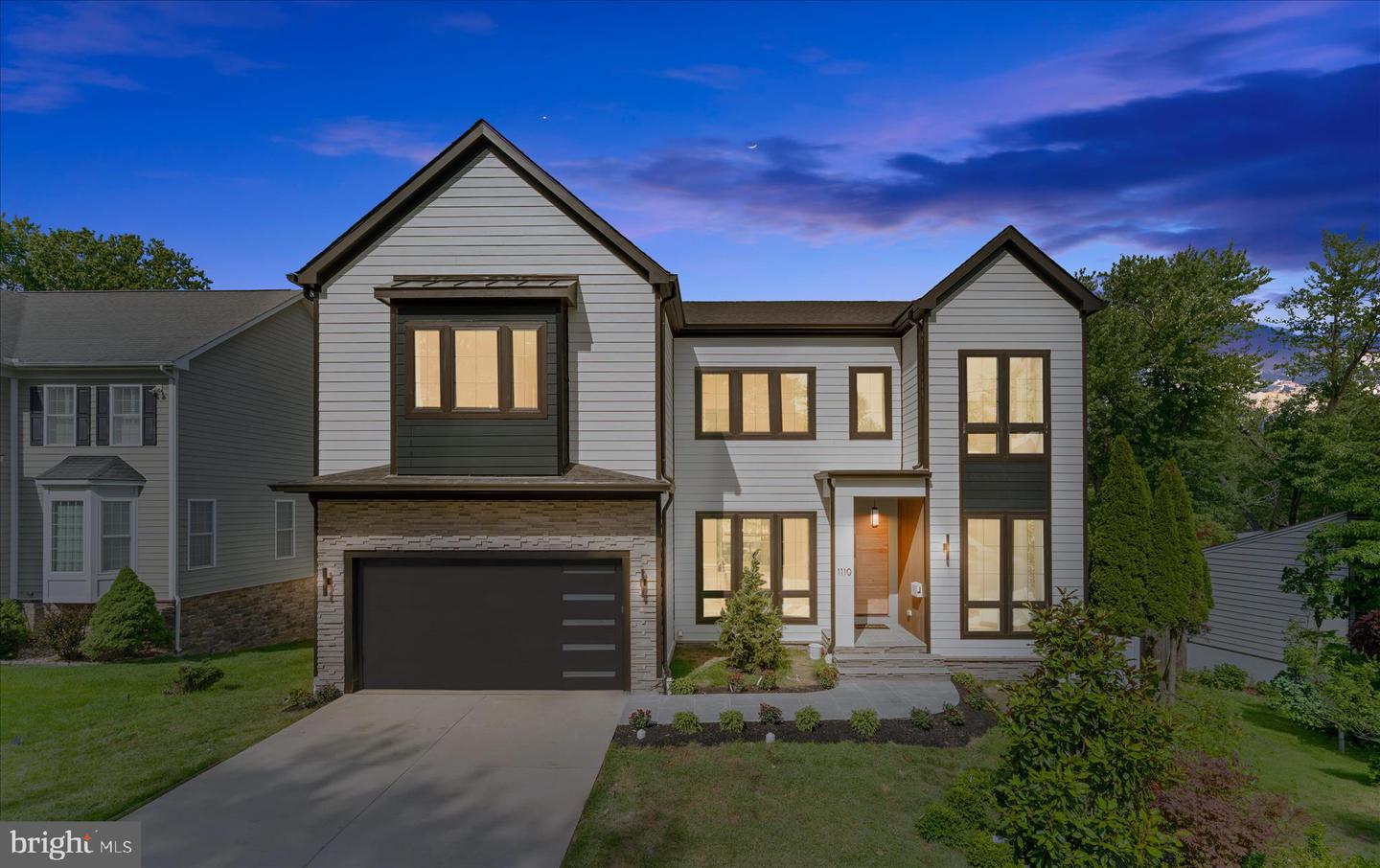 1110 Hillcrest Drive SW