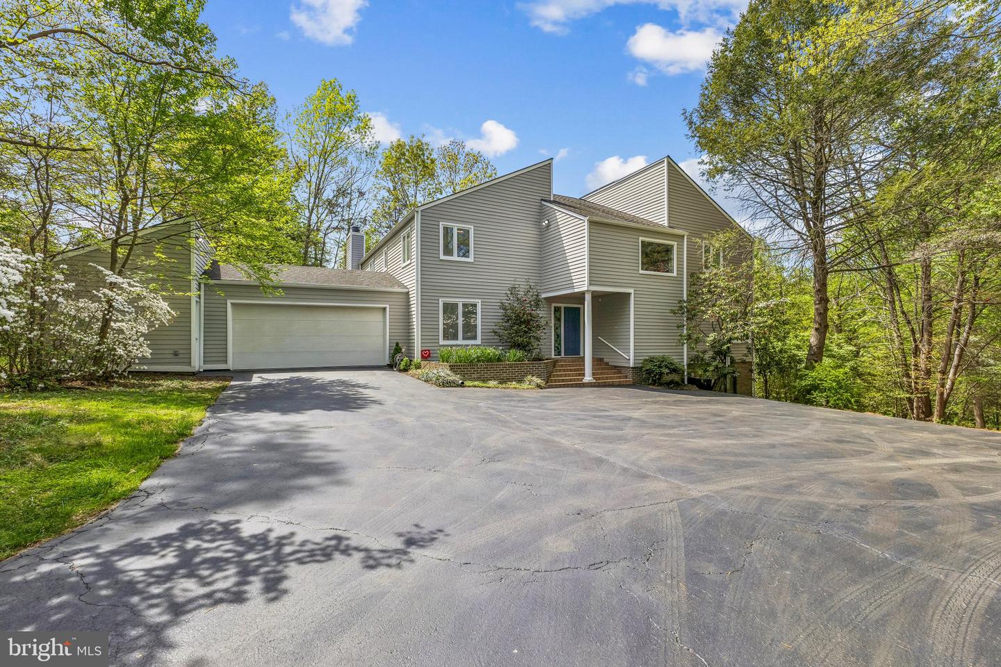 2416 Sunny Meadow Lane, Vienna