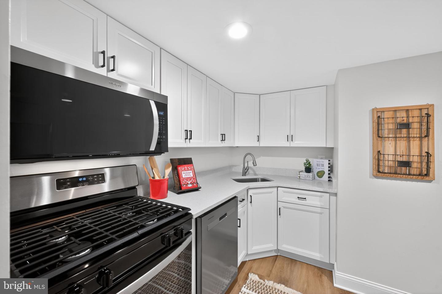 1533 Northgate Square #11b
