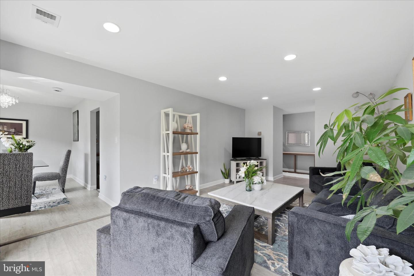 9731 Kings Crown Court #102, Fairfax