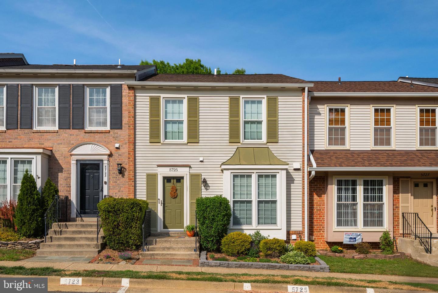 5725 Ridge View Drive, Alexandria