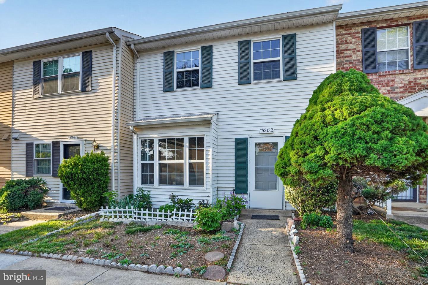 7662 Lee Landing Drive, Falls Church