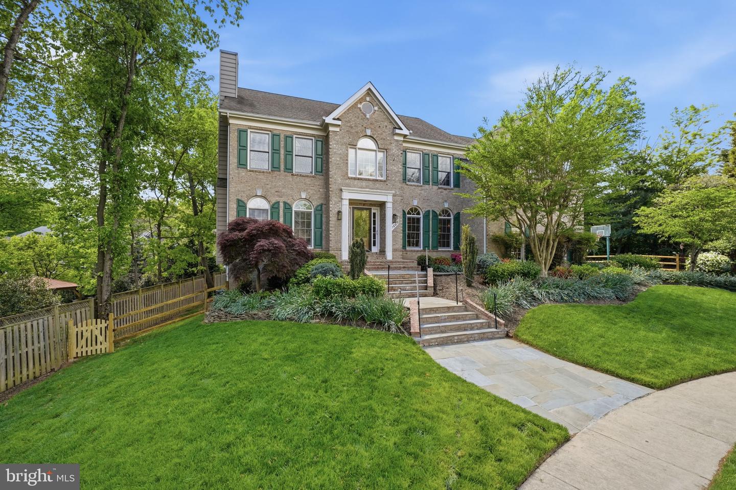 1605 Lupine Den Court, Vienna
