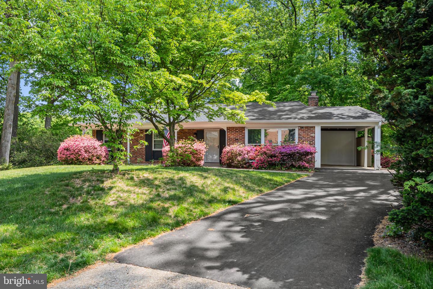 4205 Breezewood Lane, Annandale