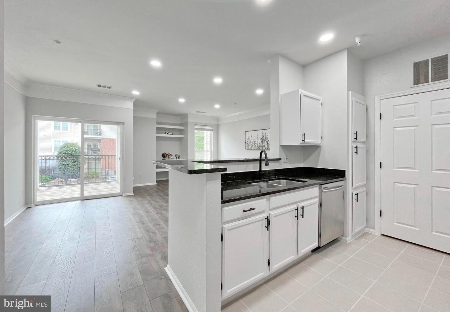 1600 Spring Gate Drive #2211, Mclean