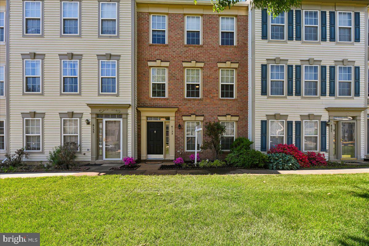 6153 Les Dorson Lane, Alexandria