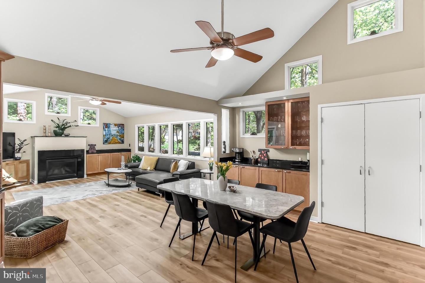 10714 Midsummer Drive, Reston