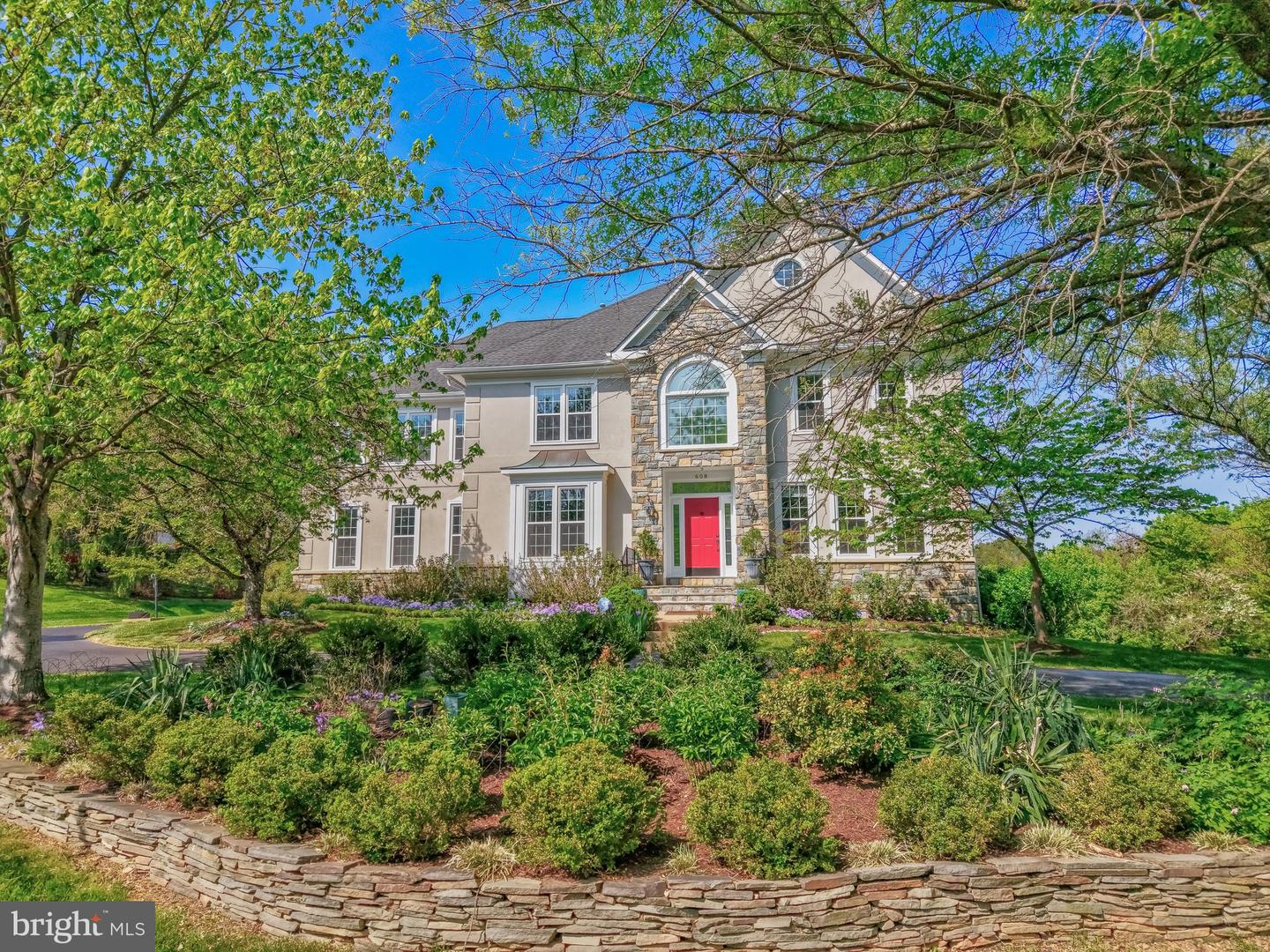 608 Nalls Farm Way