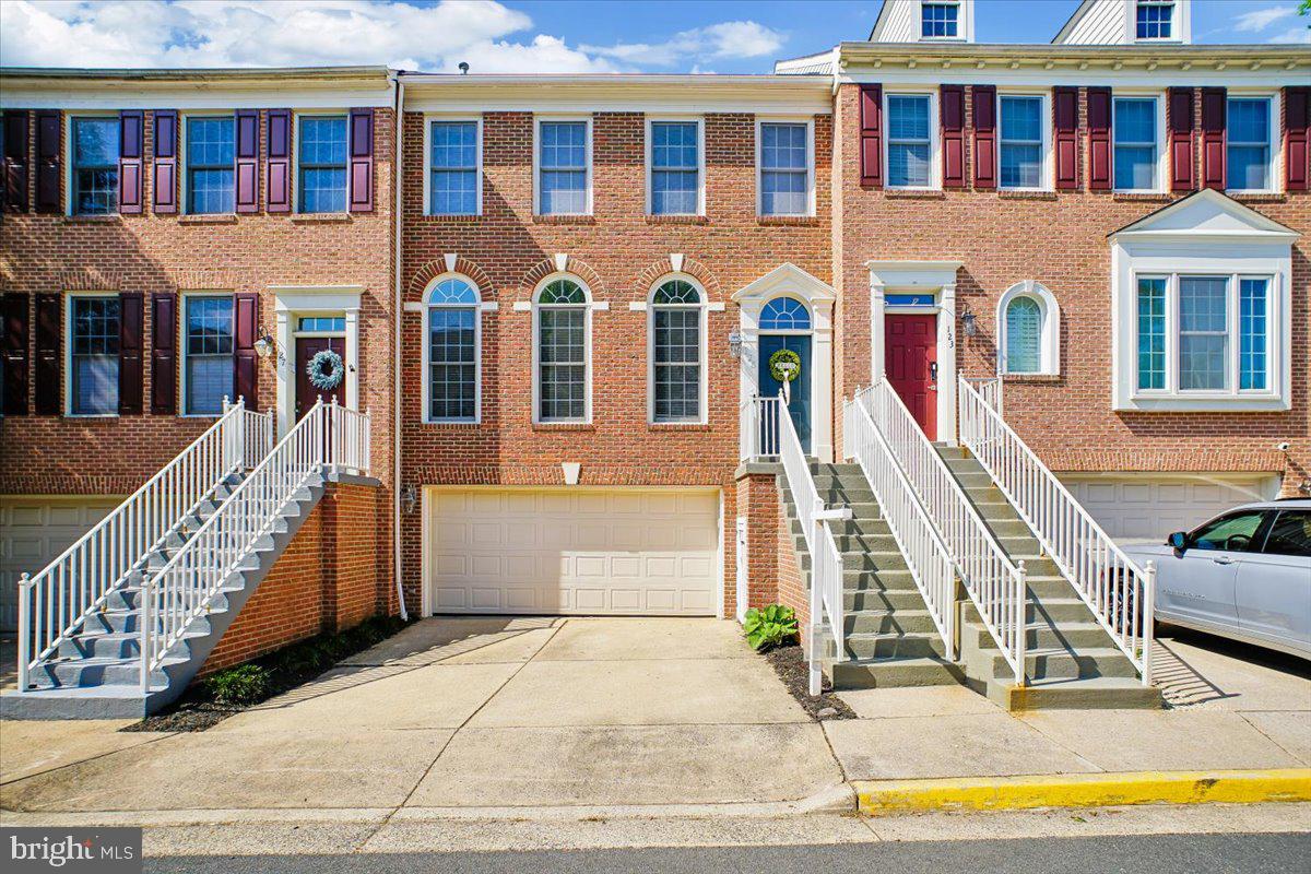 125 Carter Court SW, Vienna