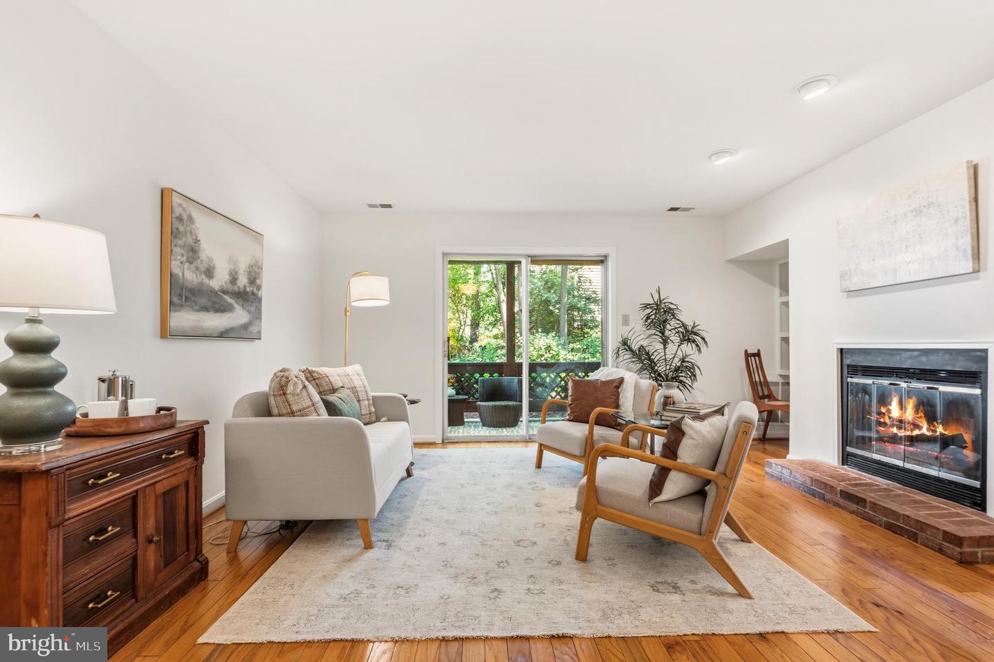 10026 Oakton Terrace Road, Oakton