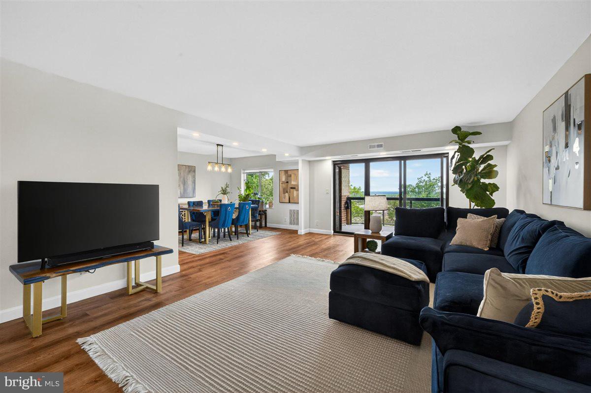 8370 Greensboro Drive #626, Mclean