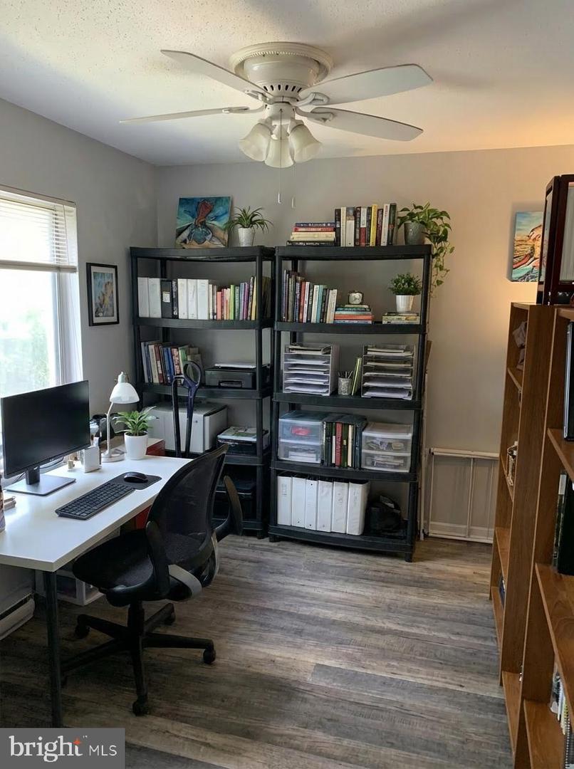 615 Center Street #104, Herndon