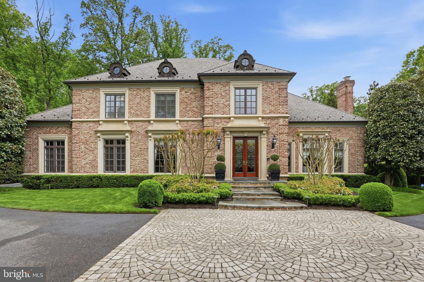 1204 Daviswood Drive, Mclean
