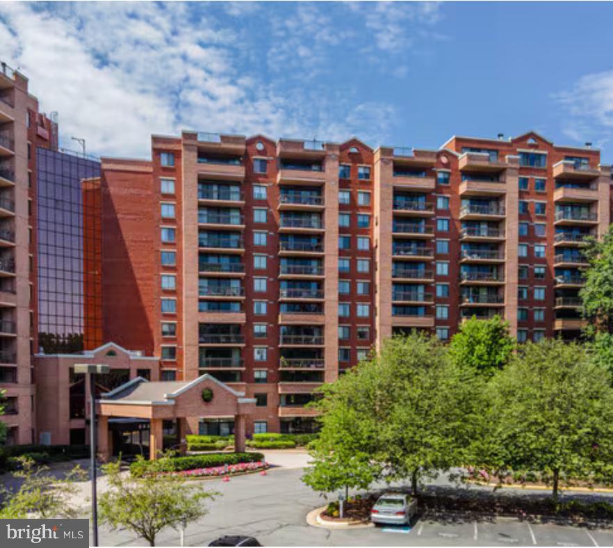 2230 George C Marshall Drive #806