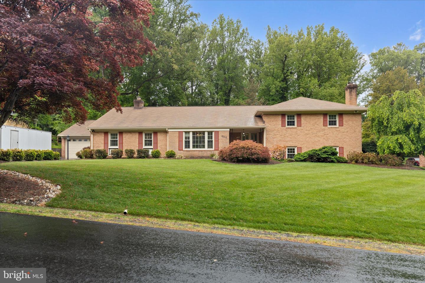 10205 Old Hunt Road, Vienna