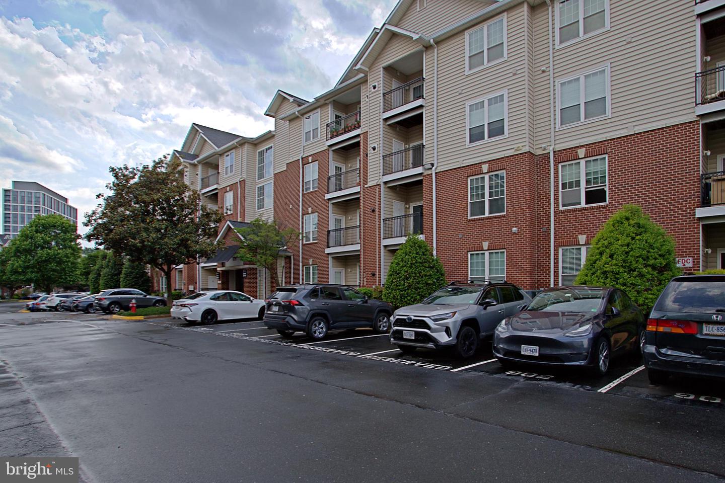 1570 Spring Gate Drive #7215, Mclean