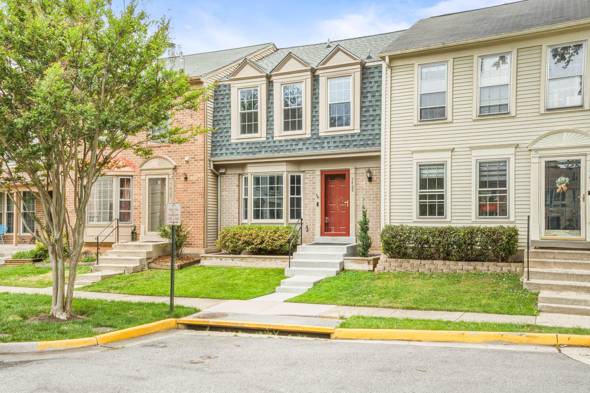 5428 New London Park Drive, Fairfax