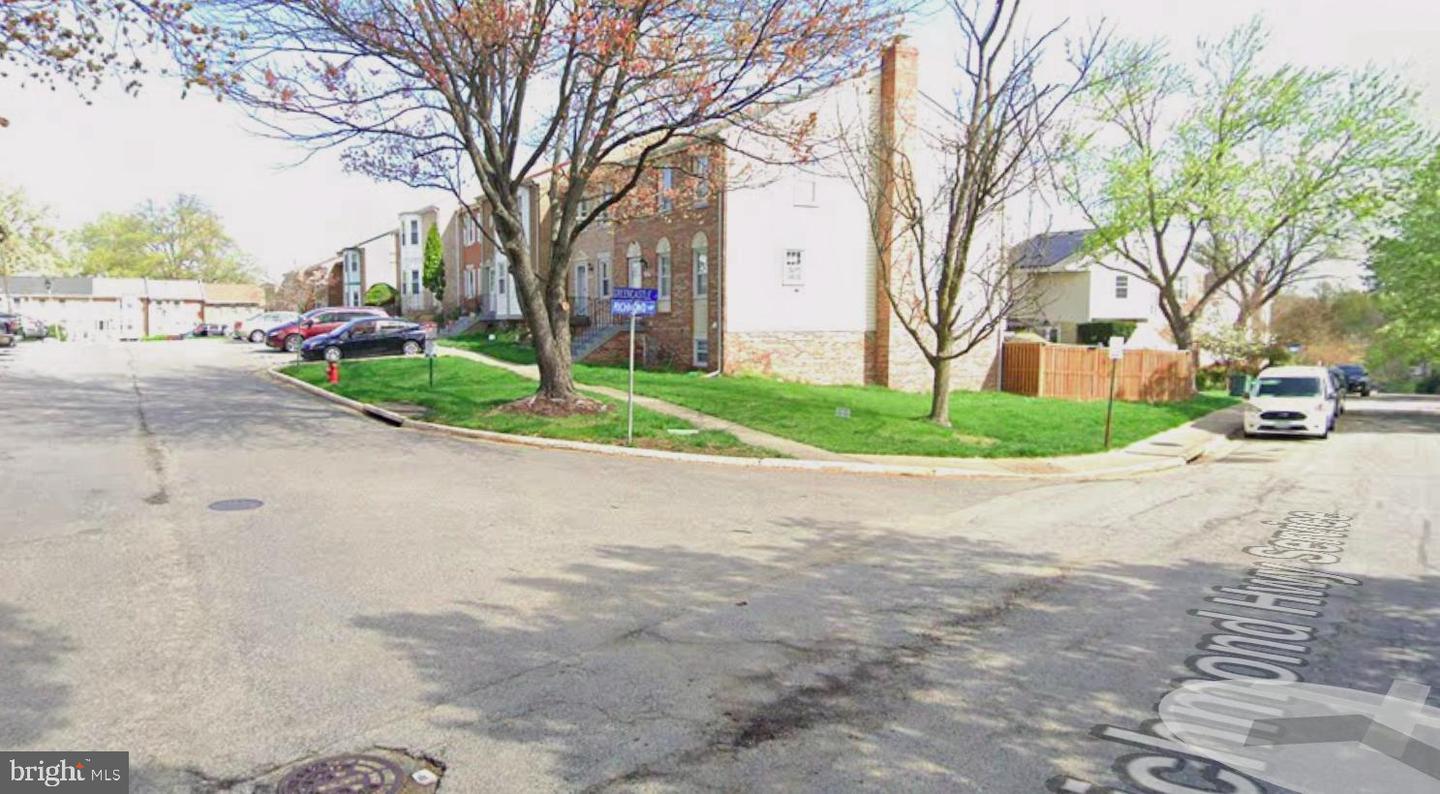 9525 Greencastle Lane, Lorton