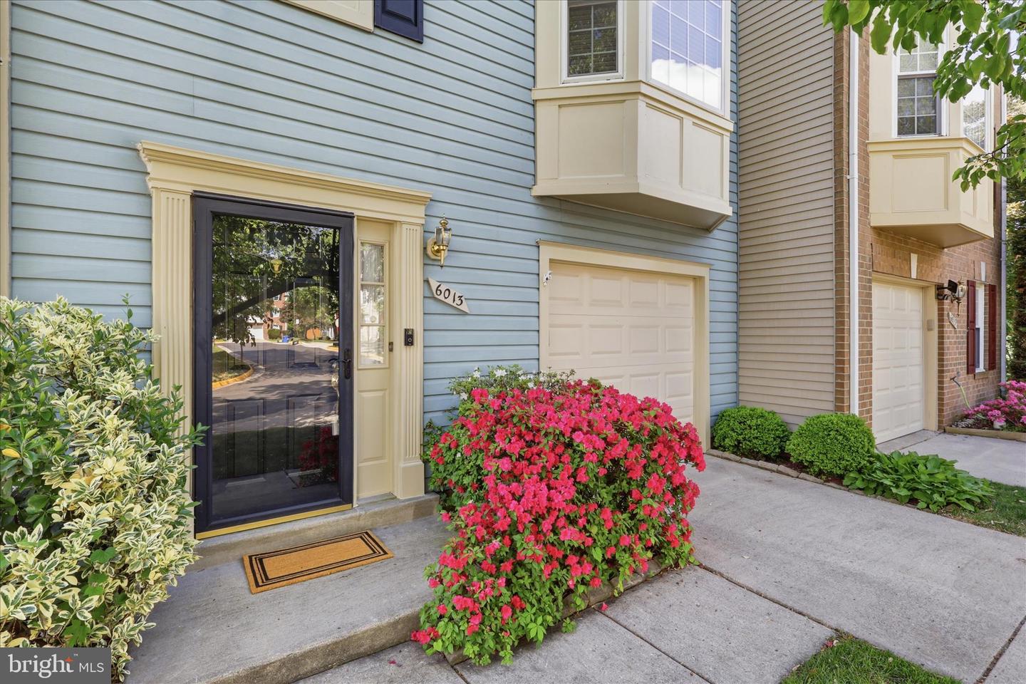 6013 Keble Drive, Alexandria