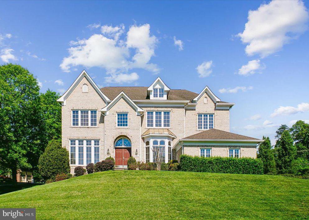 11040 Heathland Drive